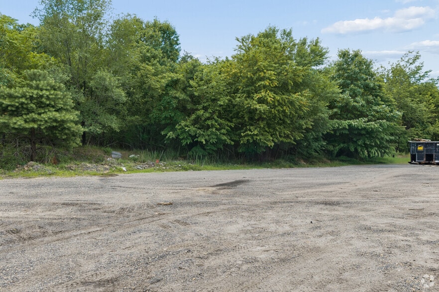 More Photos Of 4329 US Highway 9, Howell Storefront Retail Office For Lease