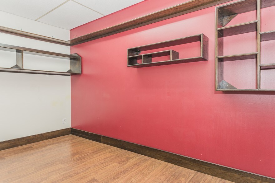 More Photos Of 40 Beverly Hills Dr, Toronto General Retail For Sale