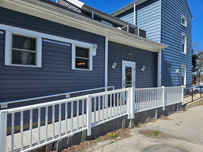 More Photos Of 606 Germantown Pike, Lafayette Hill Office For Sale