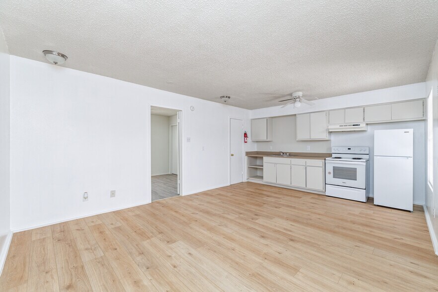 More Photos Of 12 E 29th St, San Angelo Apartments For Sale
