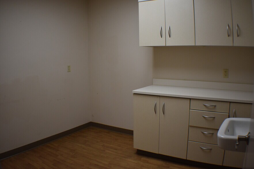More Photos Of 2400 Wayne Memorial Dr, Goldsboro Medical For Lease