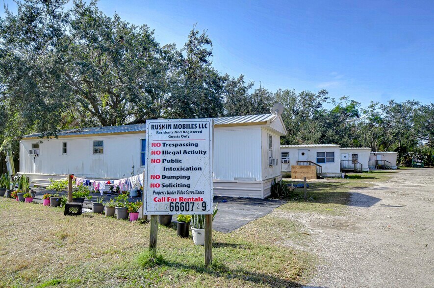 More Photos Of 425 18th St SE, Ruskin Manufactured Housing Mobile Home Park For Sale