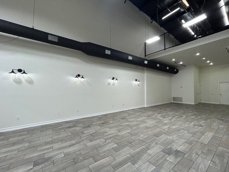 More Photos Of 8218 Casa Verde Rd, Laredo Storefront Retail Office For Lease