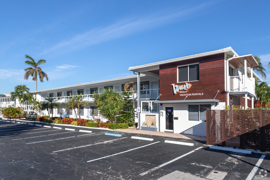 Primary Photo Of 3215 NE 7th St, Pompano Beach Hotel For Sale