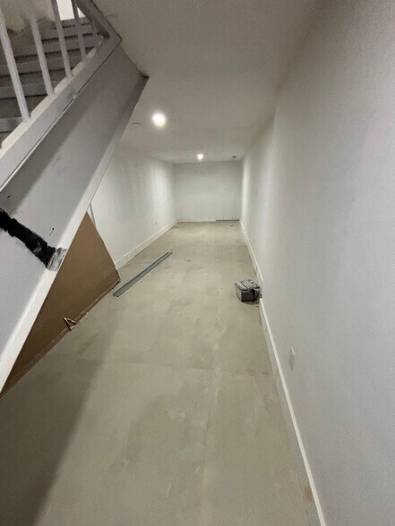 More Photos Of 96 Moore St, Brooklyn Storefront For Lease