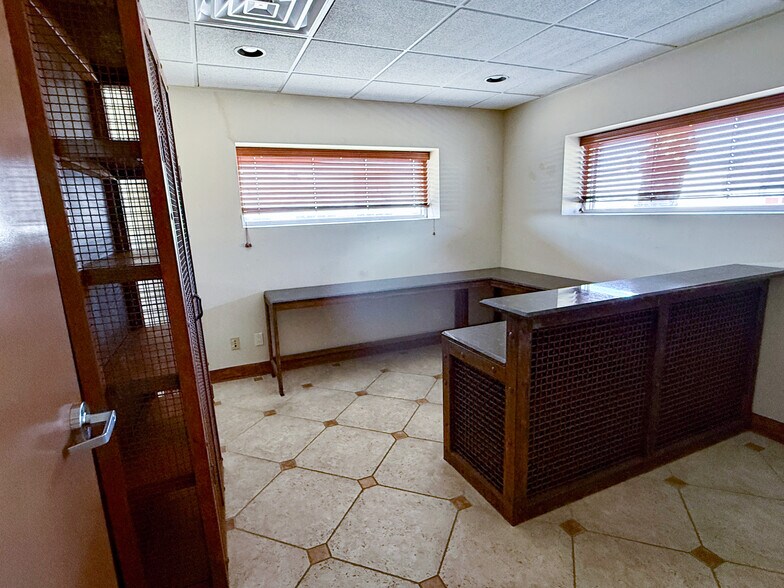 More Photos Of 3865-3885 Rockbottom St, North Las Vegas Manufacturing For Lease