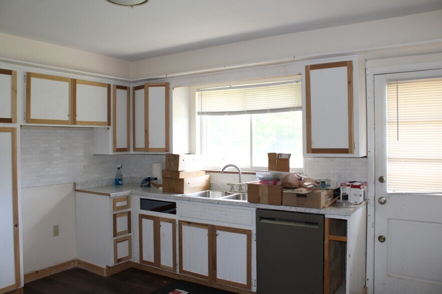 More Photos Of 4934-4936 Solar Dr, Columbus Multifamily For Sale