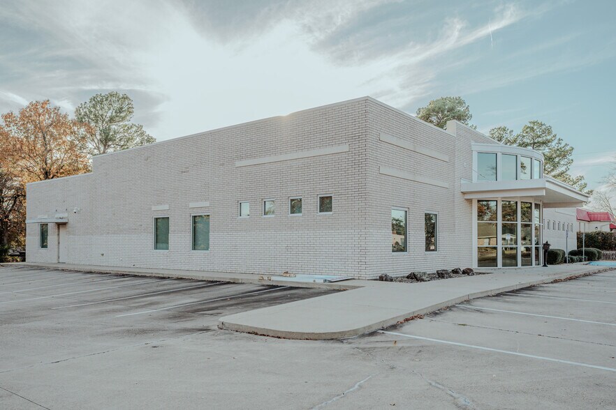 More Photos Of 1710 Arkansas Blvd, Texarkana Medical For Sale