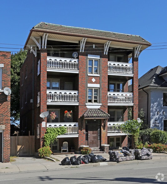 More Photos Of 917 Main St E, Hamilton Apartments For Sale