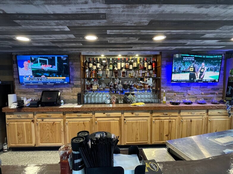 More Photos Of 201 E Main St, Hinton Restaurant For Sale