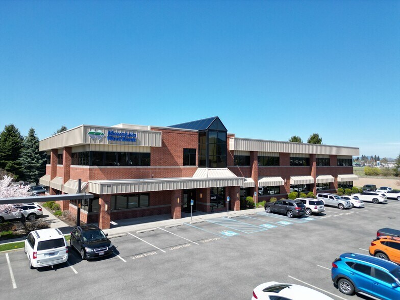 More Photos Of 2123 N Government Way, Coeur d'Alene Bank For Sale