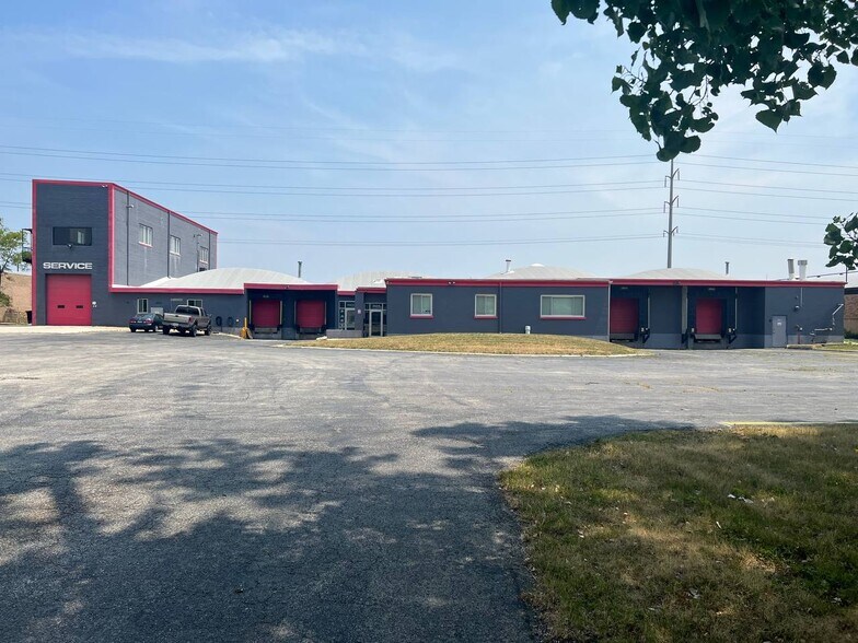 Primary Photo Of 2625 Gardner Rd, Broadview Warehouse For Lease