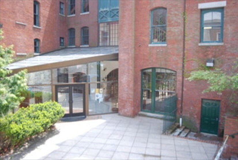 More Photos Of 153-165 State St, New London Office For Sale