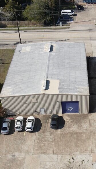 More Photos Of 1203 S Houston Ave, Humble Light Distribution For Sale