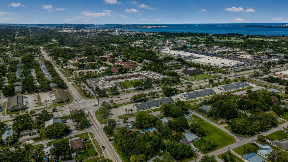 More Photos Of 805 Virginia Ave, Fort Pierce Unknown For Lease