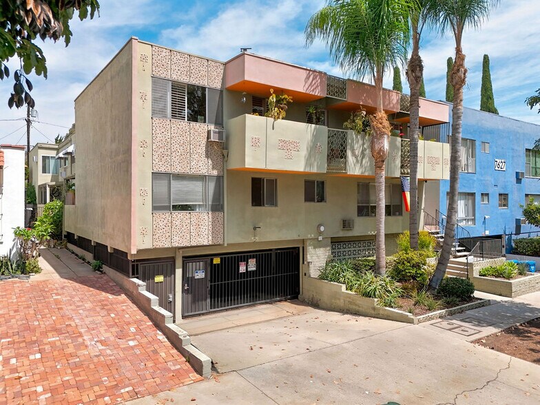 More Photos Of 7631 Norton Ave, West Hollywood Apartments For Sale