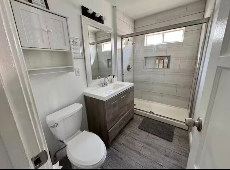 More Photos Of 3364-3370 Mission Blvd, San Diego Apartments For Sale