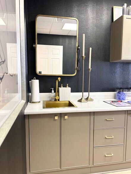 More Photos Of 156 N Franklin St, Mondovi Healthcare For Sale
