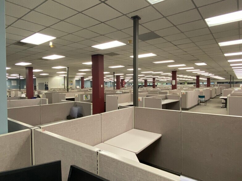 More Photos Of 720 Western Blvd, Tarboro Office For Sale