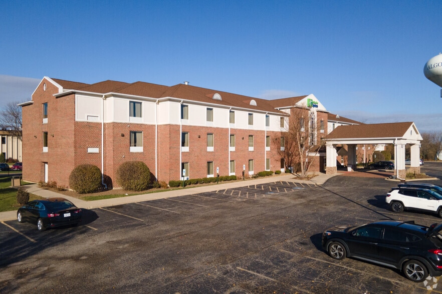 More Photos Of 2595 Bunker Hill Dr, Algonquin Hotel For Sale