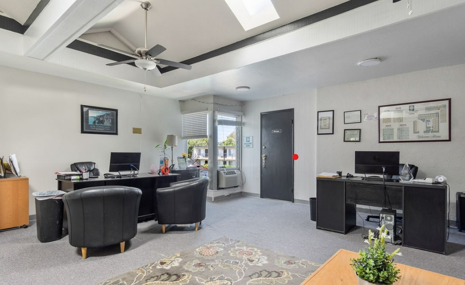 More Photos Of 241-273 Wisconsin Ave, El Cajon Apartments For Sale