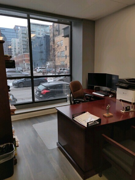 More Photos Of 19-27 N Green St, Chicago Loft Creative Space For Sale