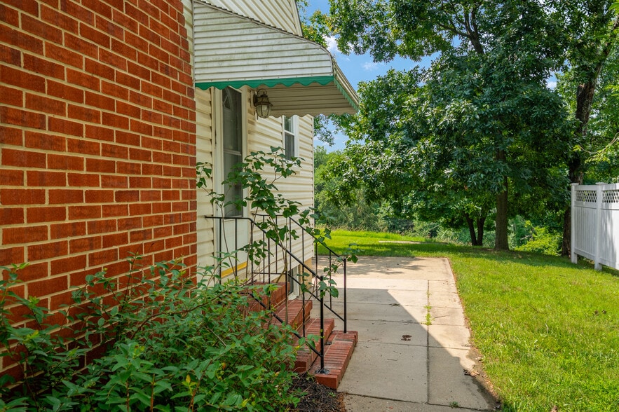 More Photos Of 2893 Jessup Rd, Jessup Office For Sale