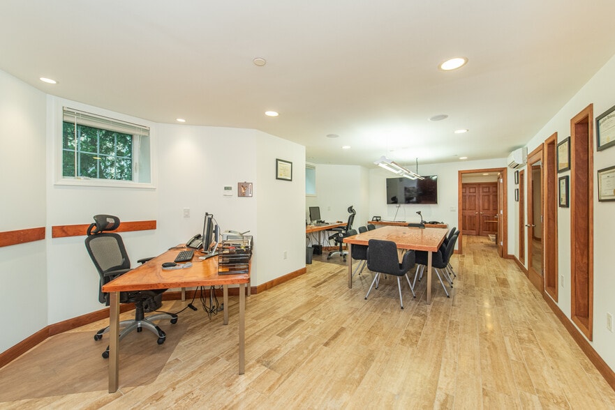 More Photos Of 501 Westfield Ave, Westfield Office For Lease