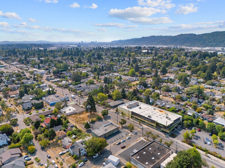 More Photos Of 6110 N Lombard St, Portland Medical For Lease