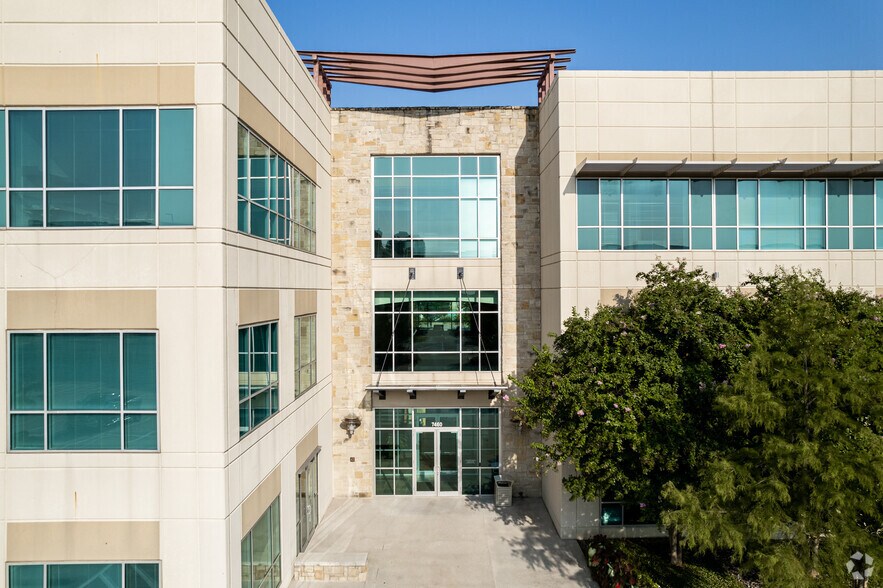 More Photos Of 7460 Warren Pky, Frisco Coworking Space