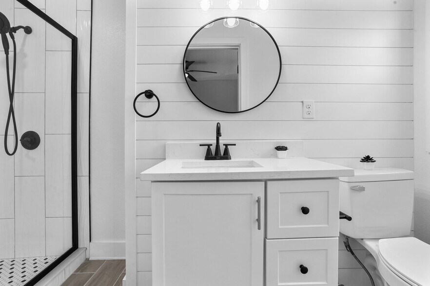 More Photos Of 209 N 14th St, Leesburg Office Residential For Sale