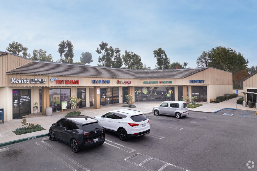 More Photos Of 28971-28991 Golden Lantern, Laguna Niguel Unknown For Lease