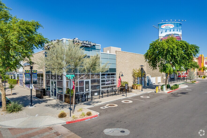 More Photos Of W Glendale Ave @ SEC Glendale Ave & Loop 101, Glendale Unknown For Lease