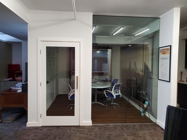 More Photos Of 2535 Kettner Blvd, San Diego Office Residential For Sale