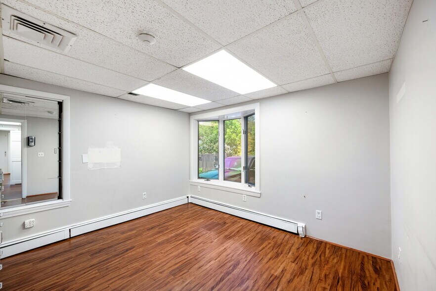 More Photos Of 275 W Main St, Norton Office Residential For Sale