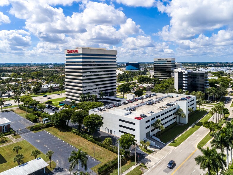 More Photos Of 1555 Palm Beach Lakes Blvd, West Palm Beach Office For Lease