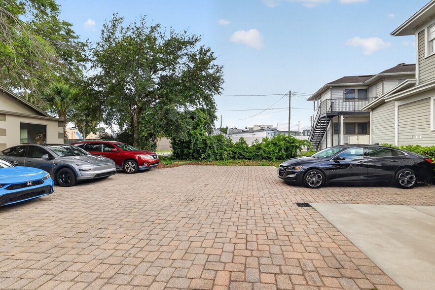 More Photos Of 142 E Gore St, Orlando Medical For Sale