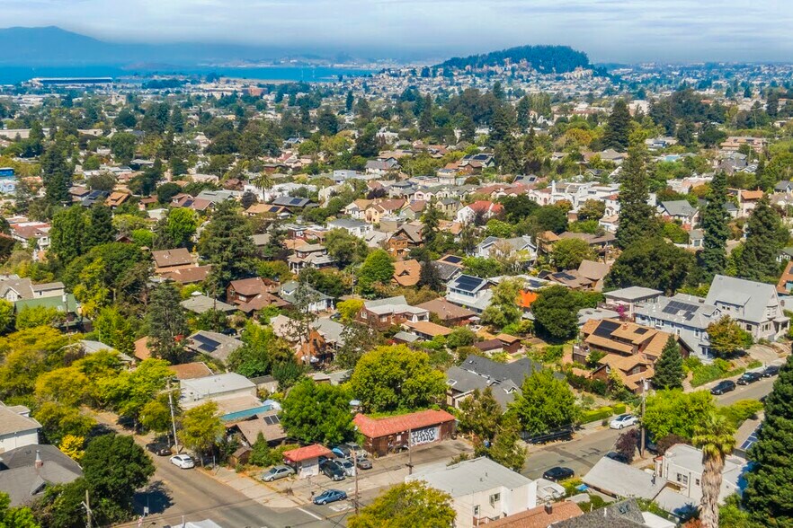 More Photos Of 1745 Cedar St, Berkeley Land For Sale