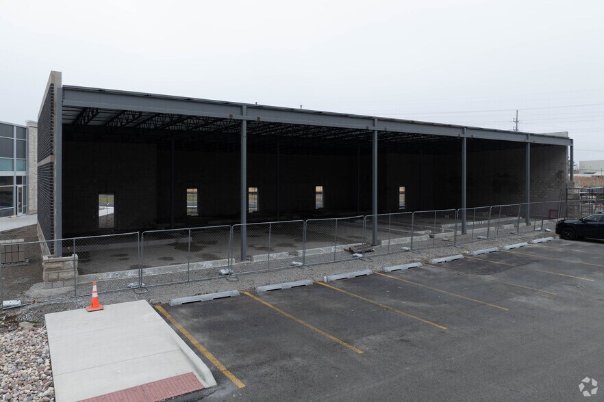 More Photos Of 9450 Calumet Ave, Munster Unknown For Lease