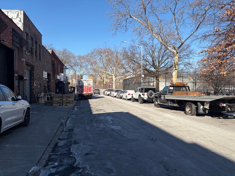 More Photos Of 20 Steuben St, Brooklyn Industrial For Lease