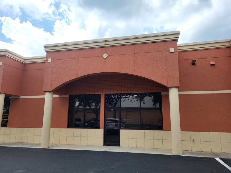 More Photos Of 5483 Lee St, Lehigh Acres Flex For Sale