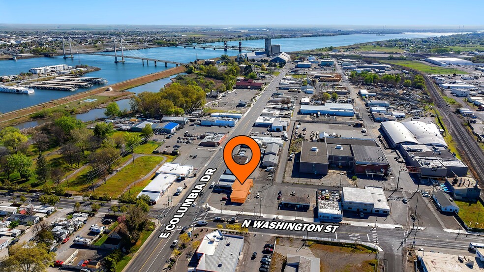 More Photos Of 224 N Washington St, Kennewick General Retail For Sale