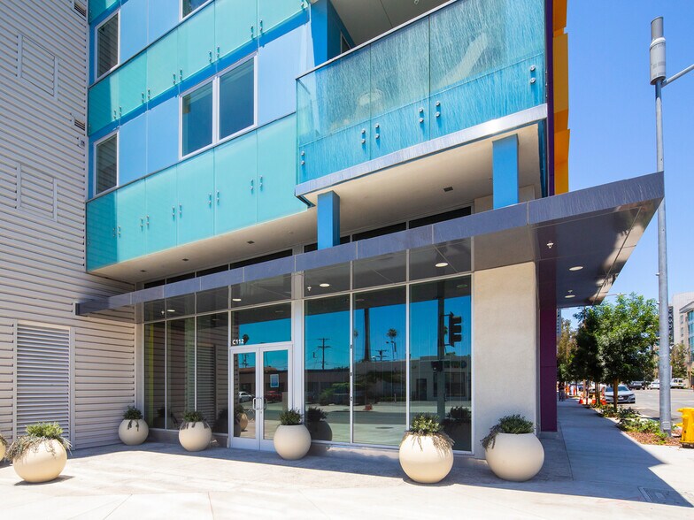 More Photos Of 3909 San Fernando Rd, Glendale Apartments For Lease