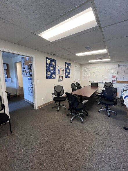 More Photos Of 416 E Roosevelt Rd, Wheaton Medical For Lease