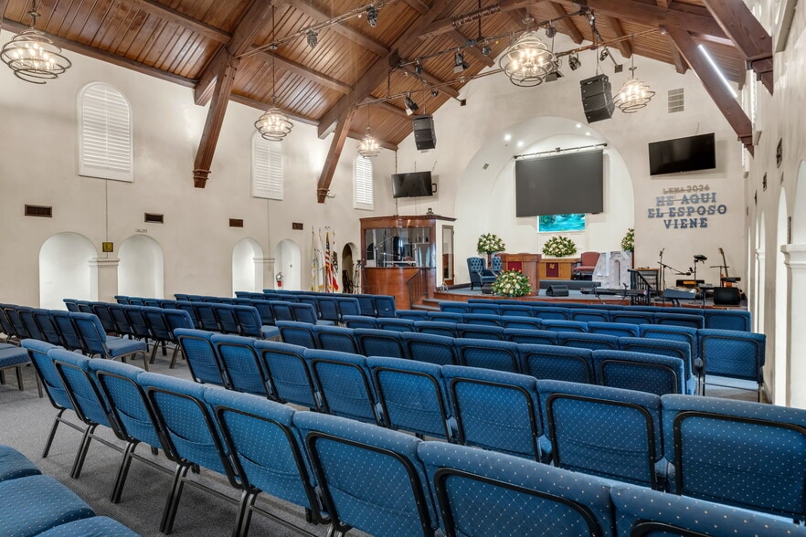 More Photos Of 1100 S Lorena St, Los Angeles Religious Facility For Sale