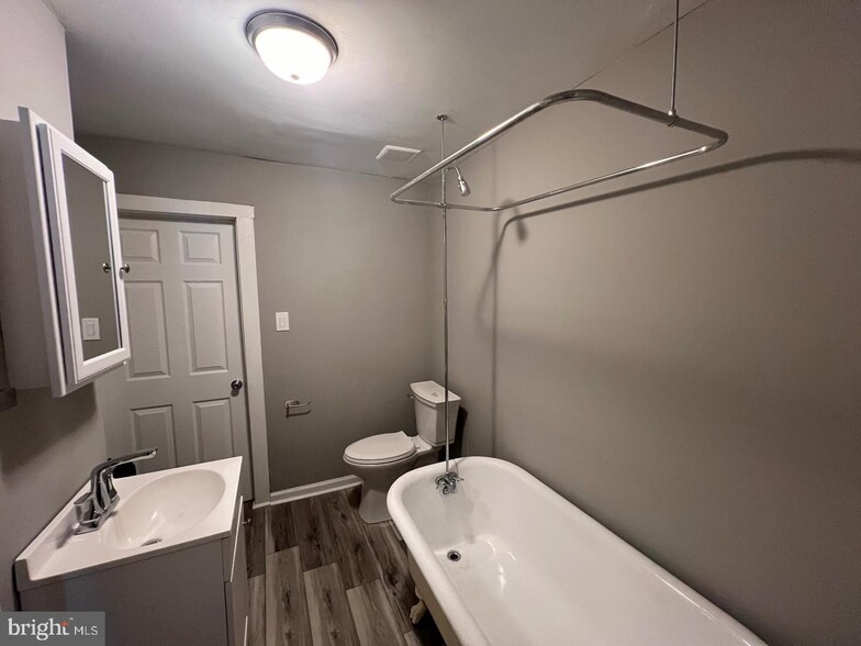 More Photos Of 120 W Girard Ave, Philadelphia Apartments For Sale
