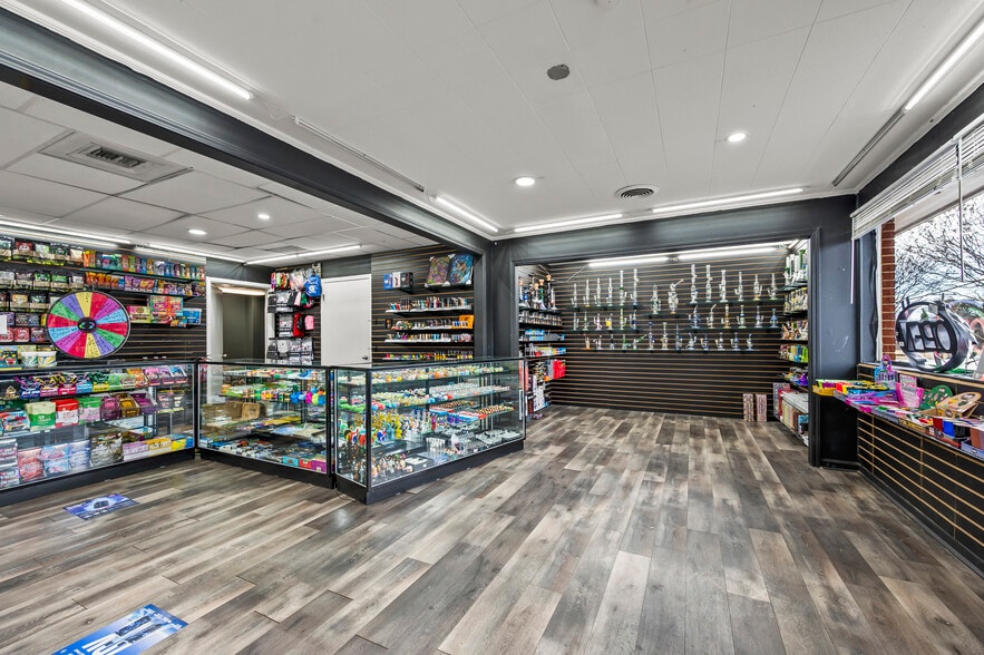 More Photos Of 808-810 W Main St, Jamestown Auto Repair For Sale