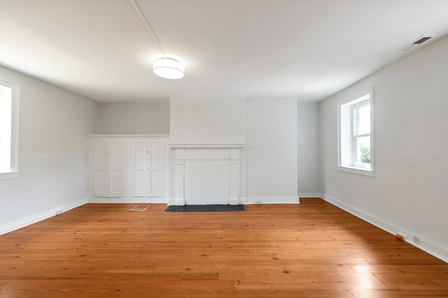 More Photos Of 2608 E Marshall St, Richmond Apartments For Sale