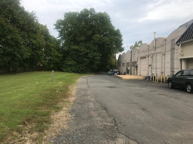 More Photos Of 179a South St, Freehold Unknown For Lease