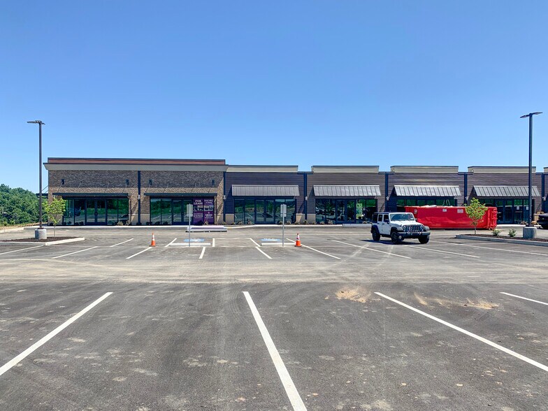 More Photos Of Middlesex Crossing, Valencia Land For Sale